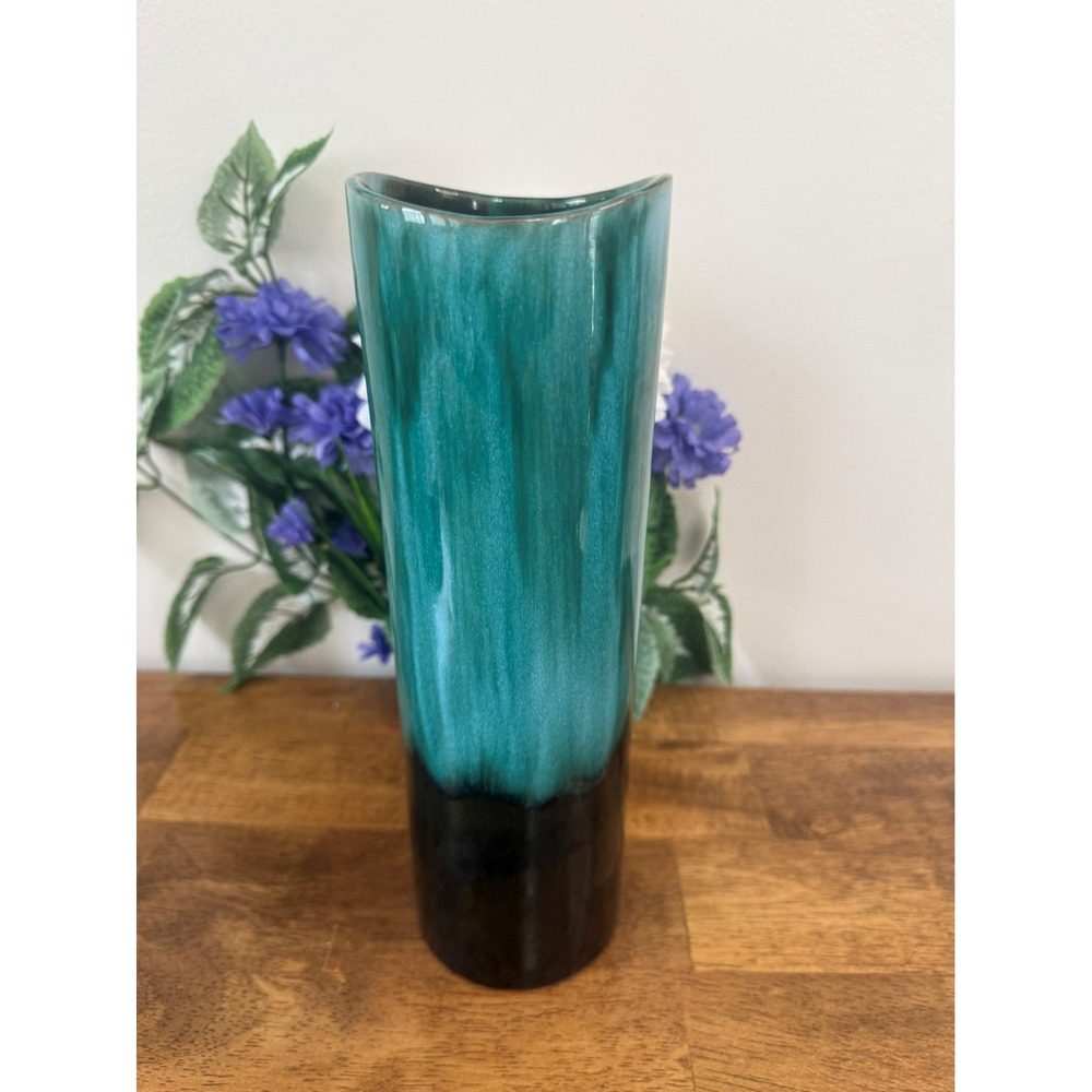 Vintage Canadian Pottery Vase – Green and Black Drip Glaze Ceramic Retro Decor‎